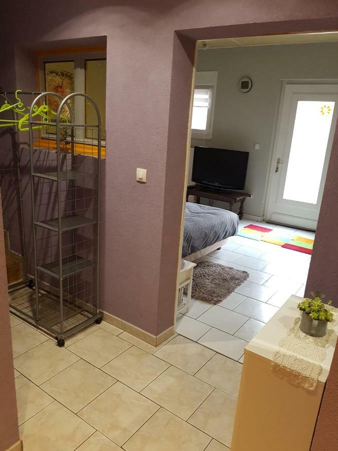 Chez Violette Appartement Destry Buitenkant foto